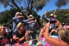 Fun Roaming Minstrels - Pinots & Piers 2020 - 1